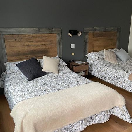 Acton Vale Motel Valois Yl Inc מראה חיצוני תמונה